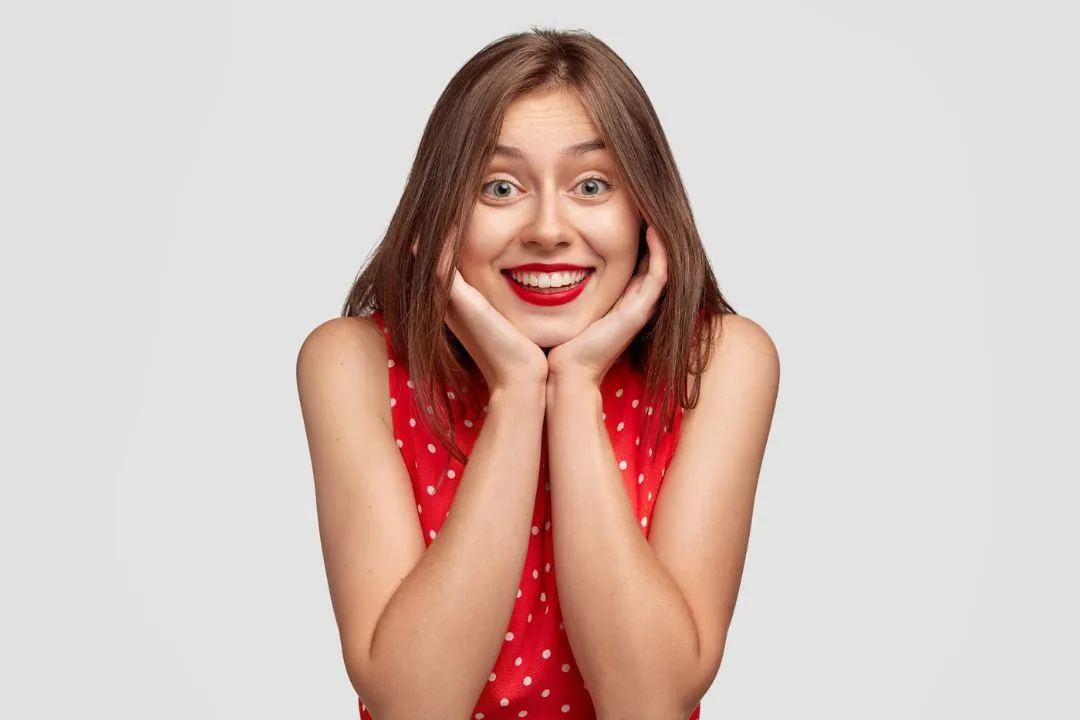 cenie Hollywood Smile